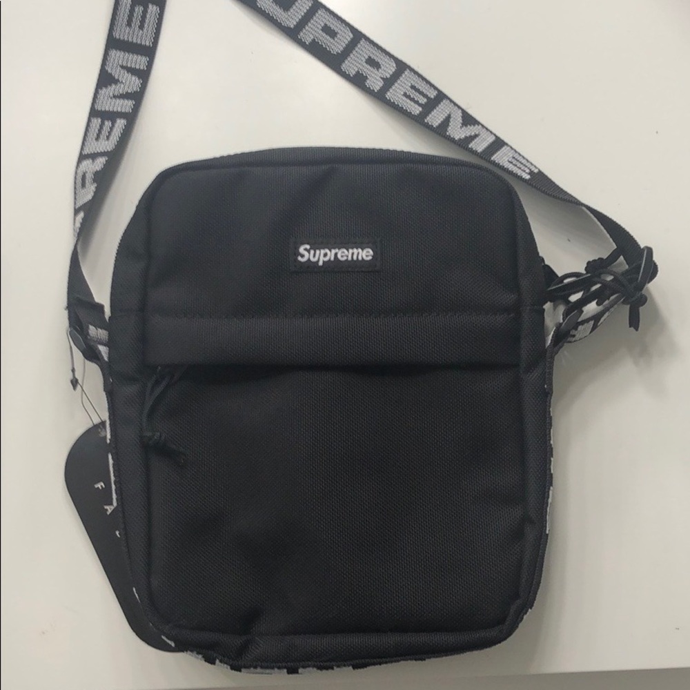 Supreme shoulder bag
